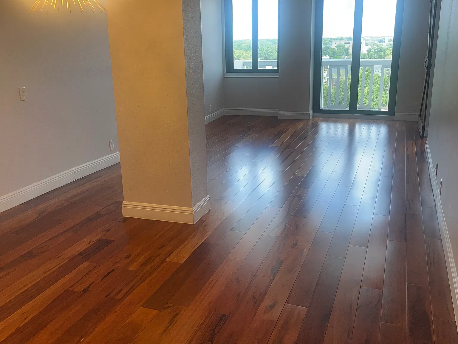 2 bed, 1105 sqft, $2,000 — Photo 3