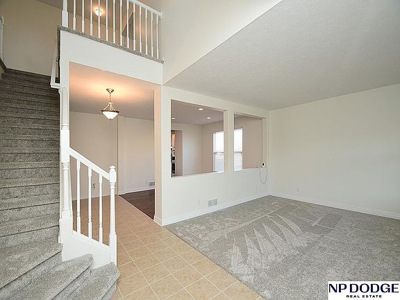 5th image of 2120 Glacier Dr