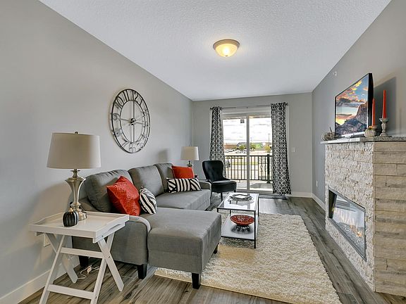 4th image of 205 3rd St NE #206