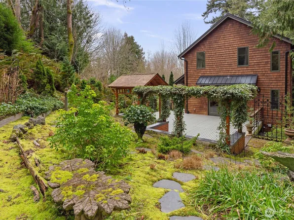 1236 Mukilteo Speedway, Mukilteo, WA 98275