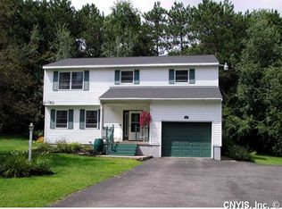 35 Leo Mar Dr, Fulton, NY 13069