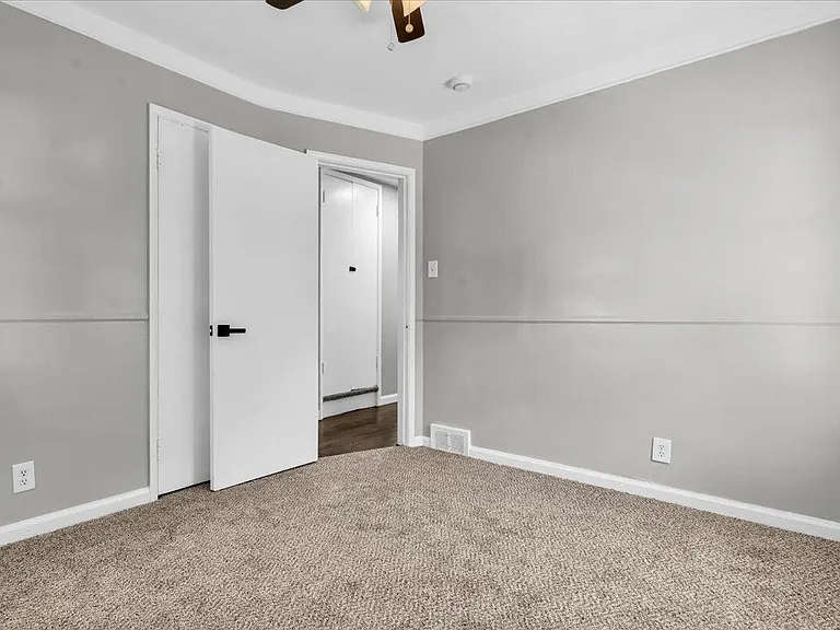11577 Somerset Ave — Photo 15