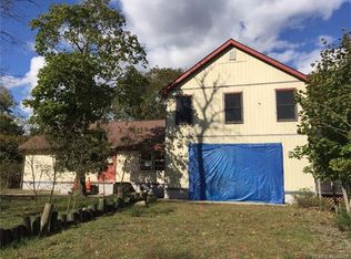 19 S Maple Ave, Tuckerton, NJ 08087