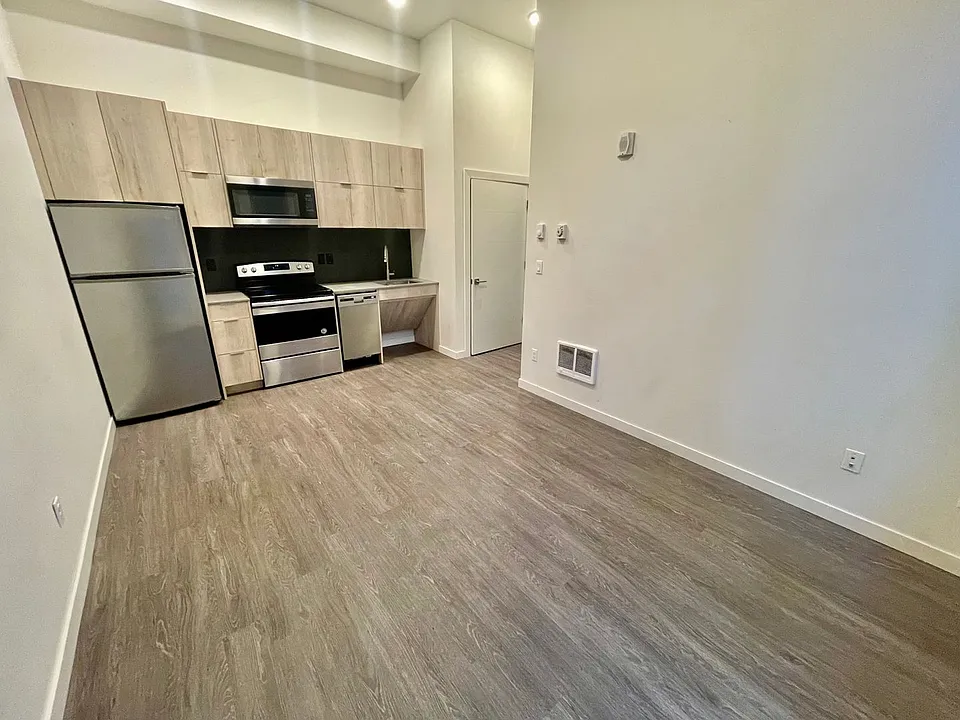 T0505 - Nella Lofts