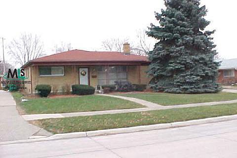 1st image of 14170 Cardwell St E