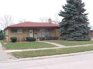 14170 Cardwell St E, Livonia, MI 48154