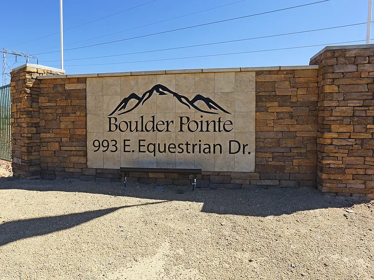 Boulder Pointe — Photo 10