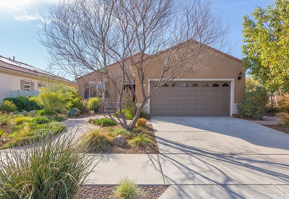 1st image of 5485 Paseo Famosa
