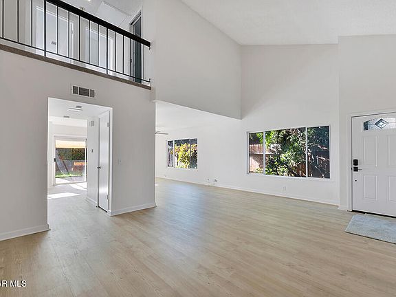 2nd image of 170 W Spanish Moss Pl