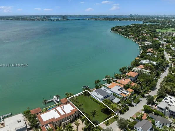 5226 N Bay Rd, Miami Beach, FL 33140