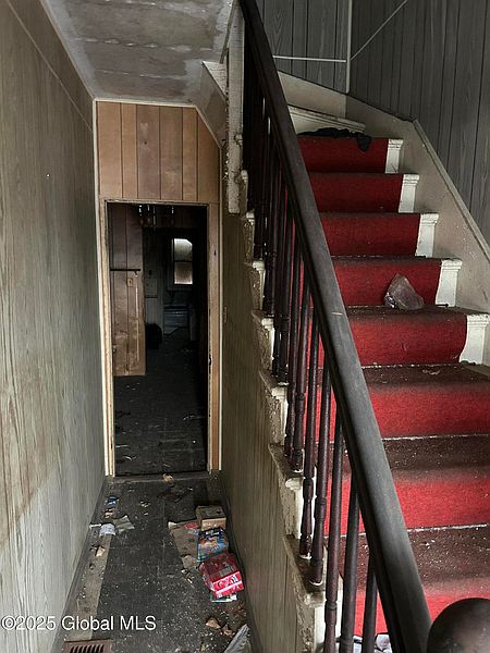 5th image of 35 Swan Street