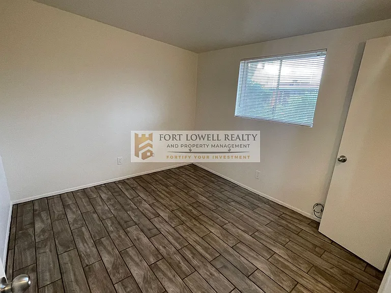 1302 N Richey Blvd — Photo 7