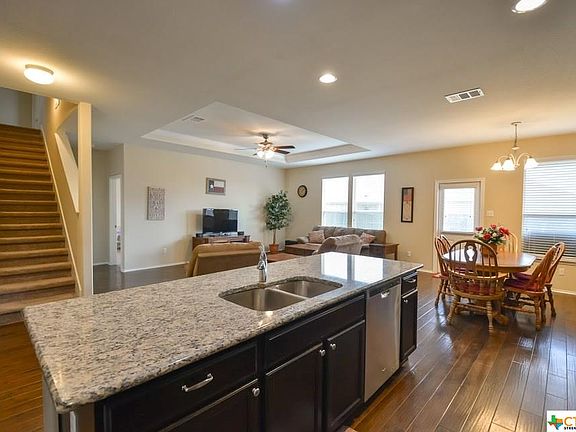 2nd image of 1207 Cozy Creek Dr