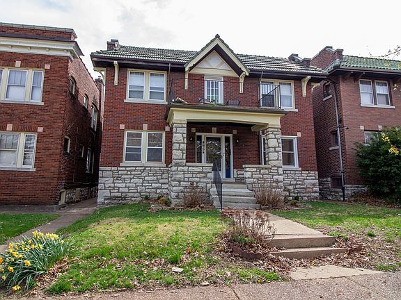 3rd image of 4954 Winona Ave #23628D60C