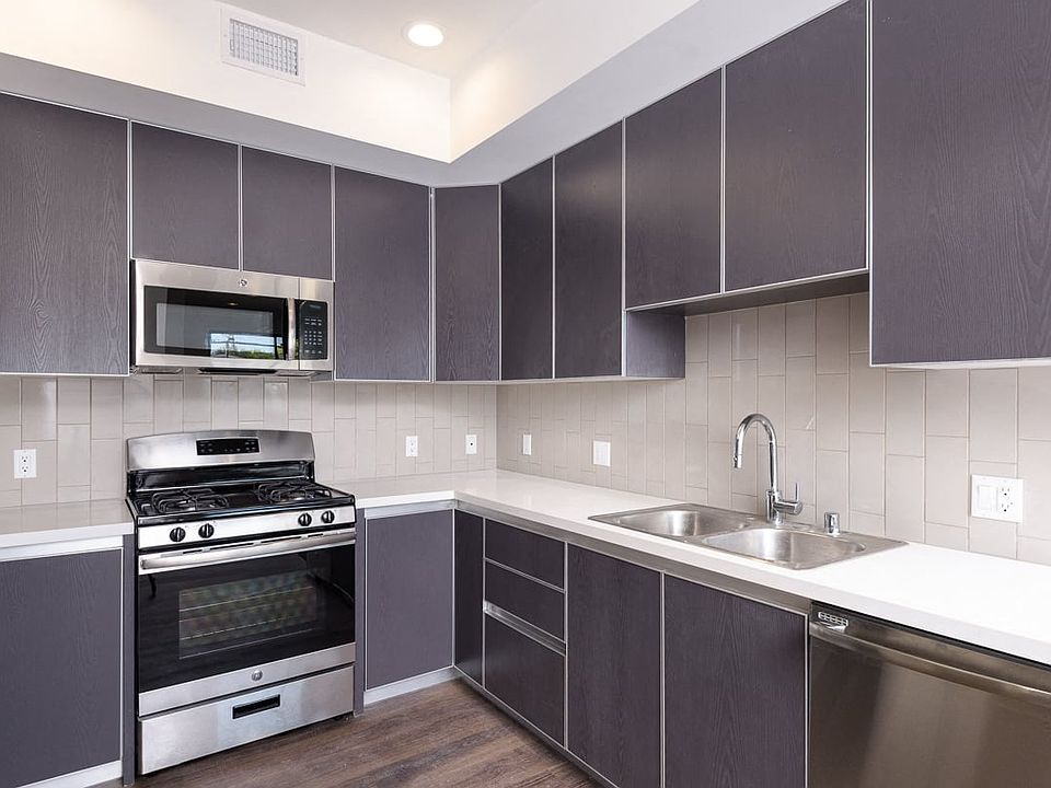 Kitchen with Energy-Efficient Stainless Appliances