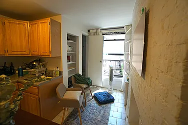 Rented by Best Apartments North Inc