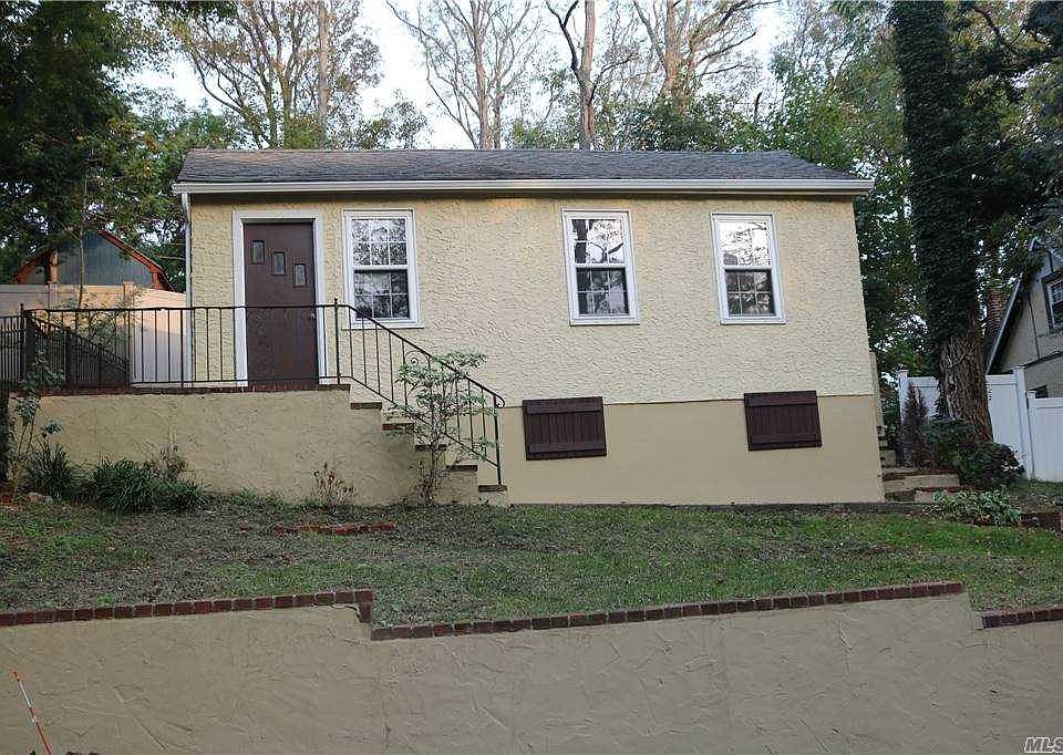 1st image of 21 Deer Dr