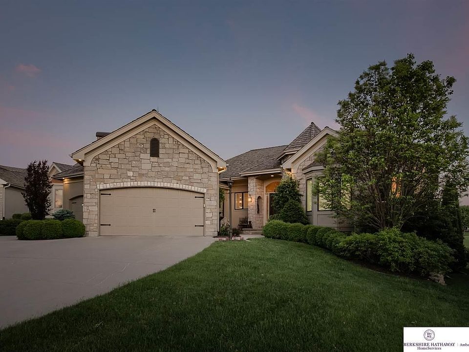 1st image of 17631 Douglas Cir