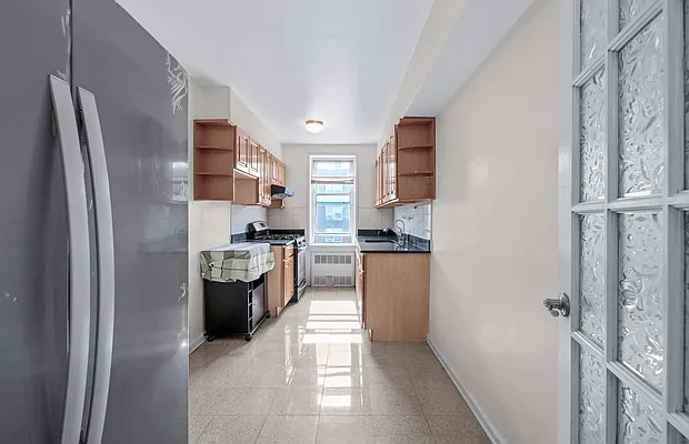 Sold by Proagent Realty Gold Coast LLC | media 14