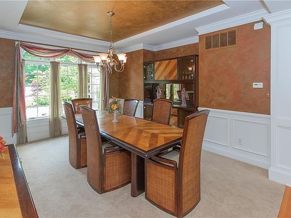 4th image of 13694 Creekridge Ln