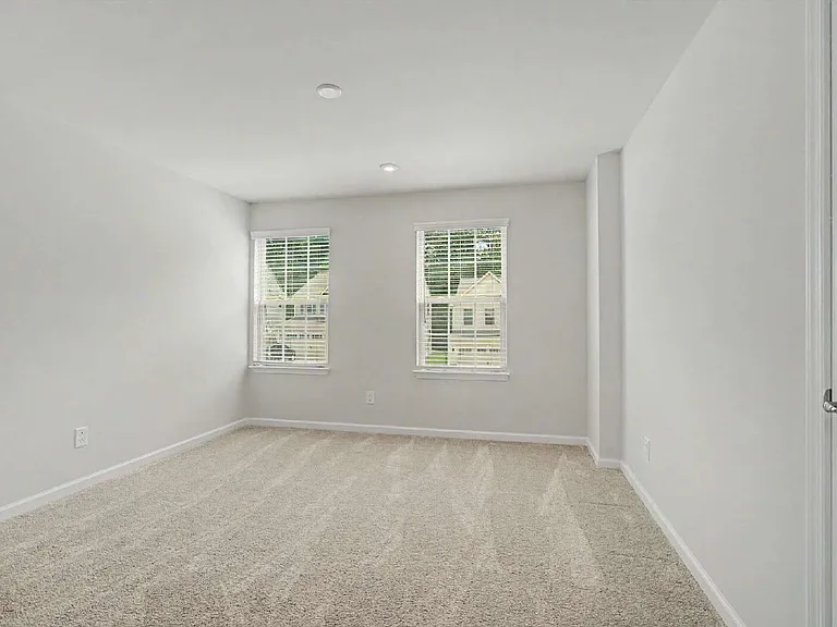 1621 Crimson Leaf Ln — Photo 26