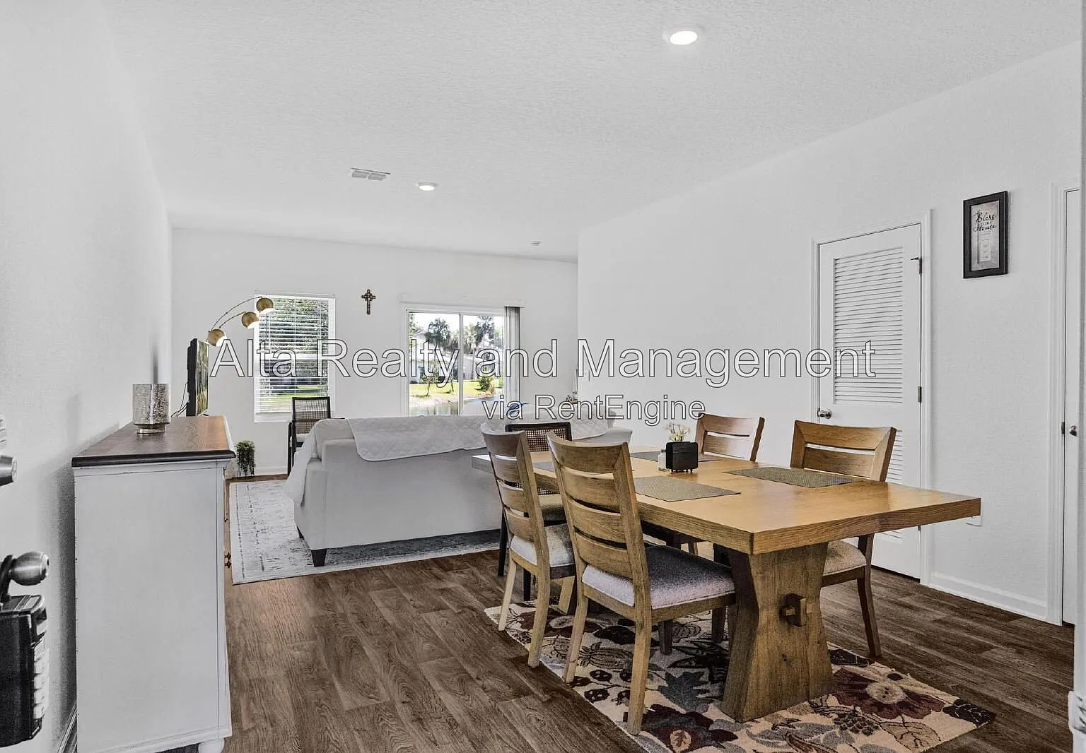 3 bed, 2.5 bath, 1502 sqft, $1,995 — Photo 3