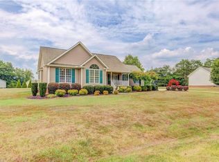 360 River Run Dr, Reidsville, NC 27320