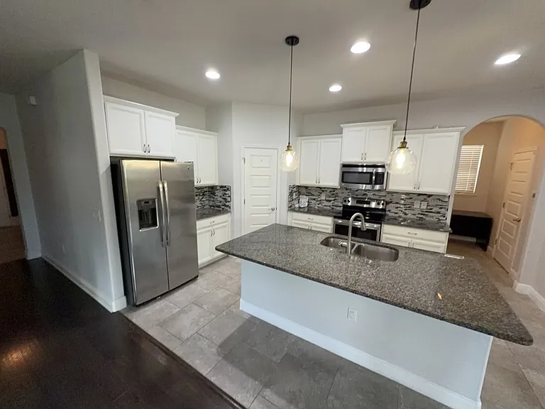 15543 Waterleigh Cove Dr — Photo 2