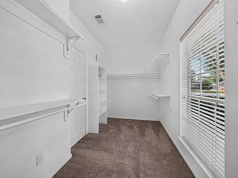 1719 Cantigny Ln — Photo 21
