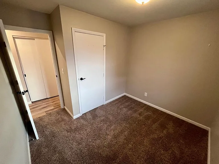 907 Falmouth Ave — Photo 16