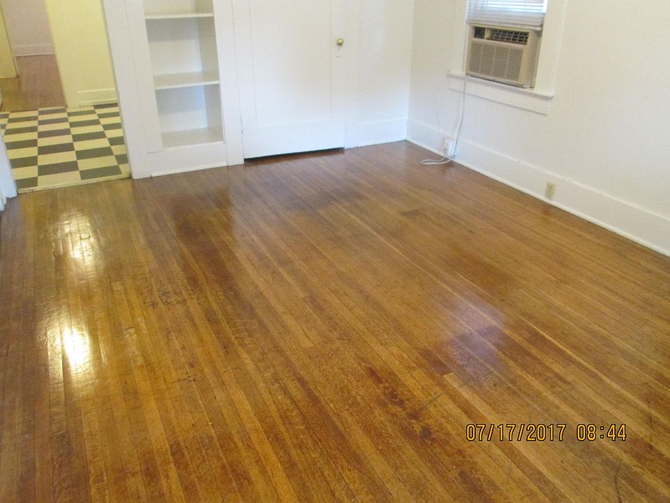 1st image of 1317 N Linden Ave