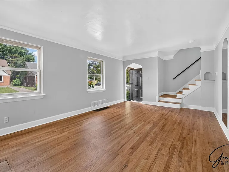 5911 Somerset Ave — Photo 5
