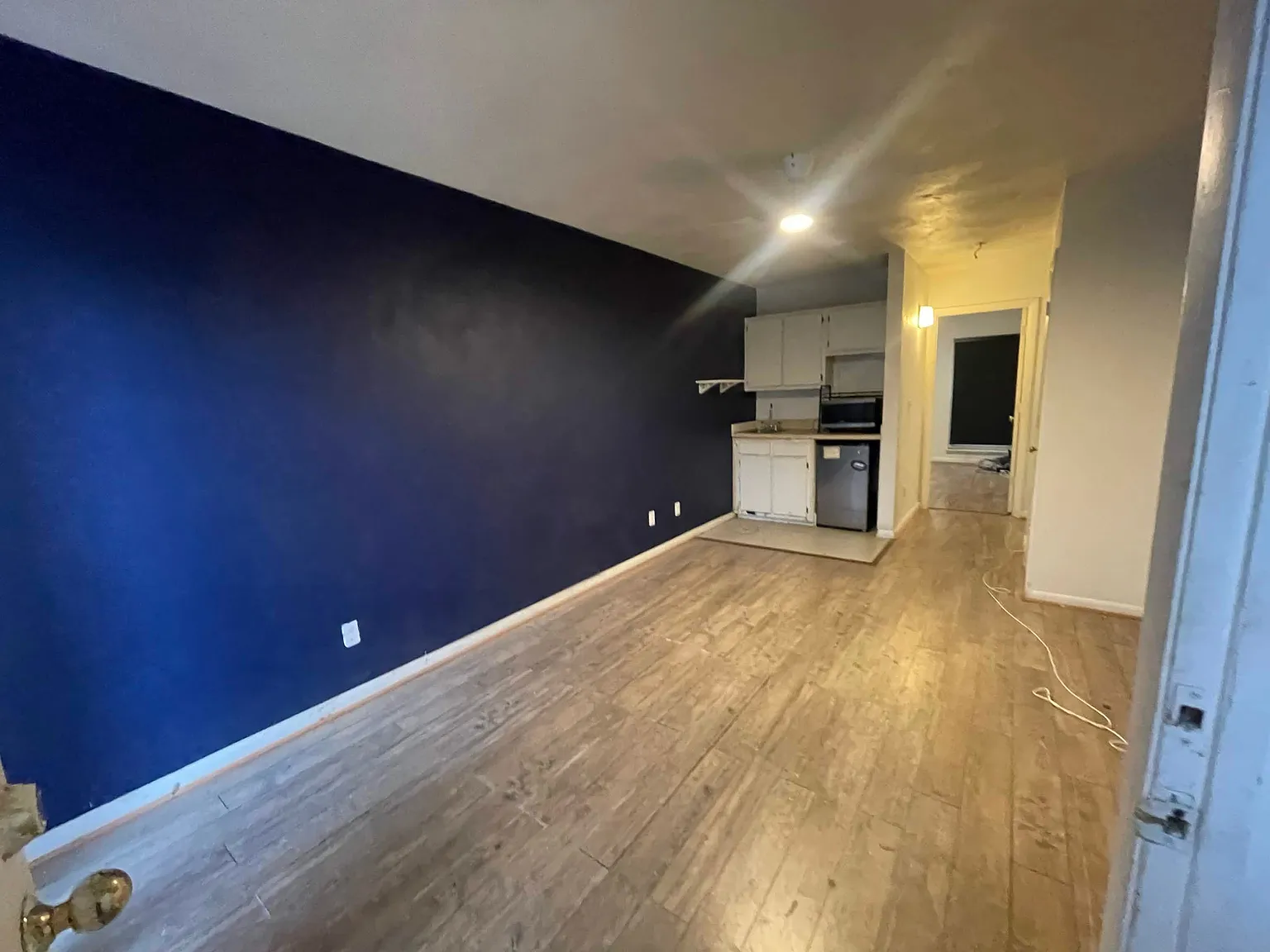 2 bed, 1.0 bath, 950 sqft, $650 — Photo 3