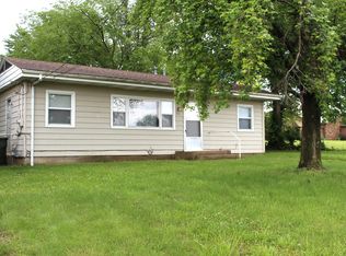 410 W Hadley St, Aurora, MO 65605