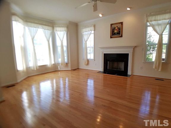 2nd image of 6113 Chesden Dr
