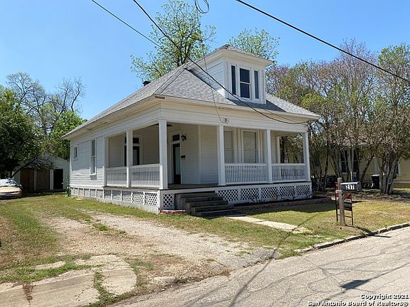 2nd image of 217 W Humphreys St