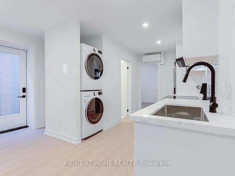 11C Condor Ave — Photo 4