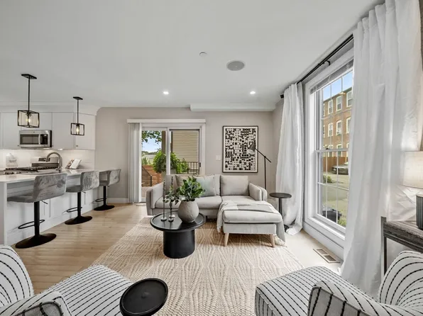 108-108 Mount Pleasant Ave #R, Roxbury, MA 02119