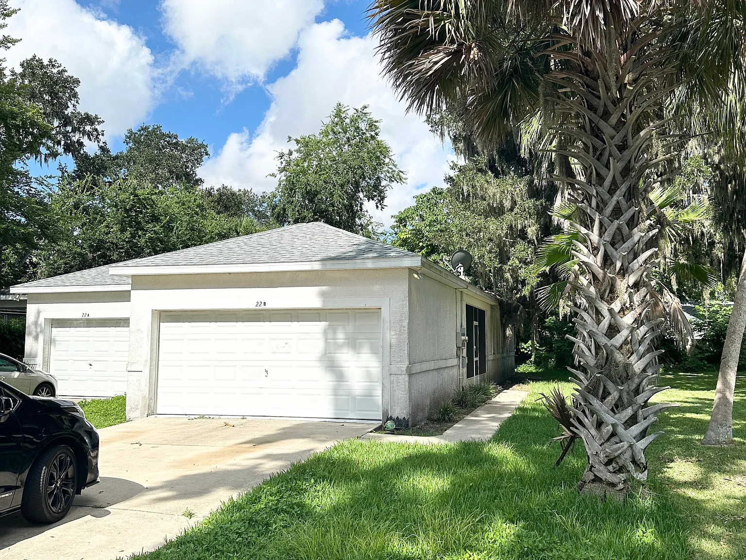 22 B Farraday Ln — Photo 1