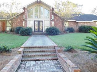 13 Timberlane Dr, Hammond, LA 70403