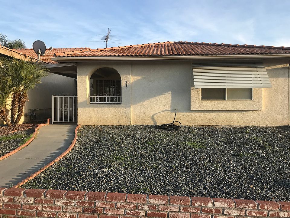 1st image of 585 Palm Ave
