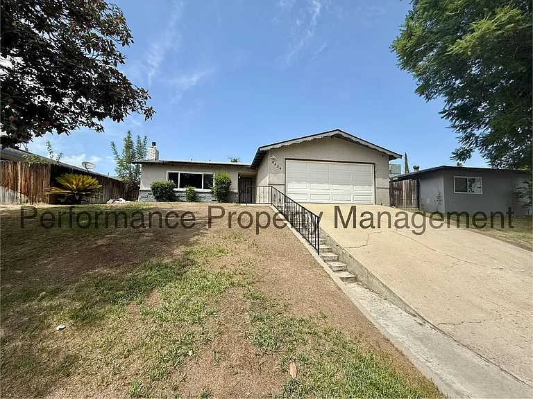 5424 Le Conte Ave — Photo 1
