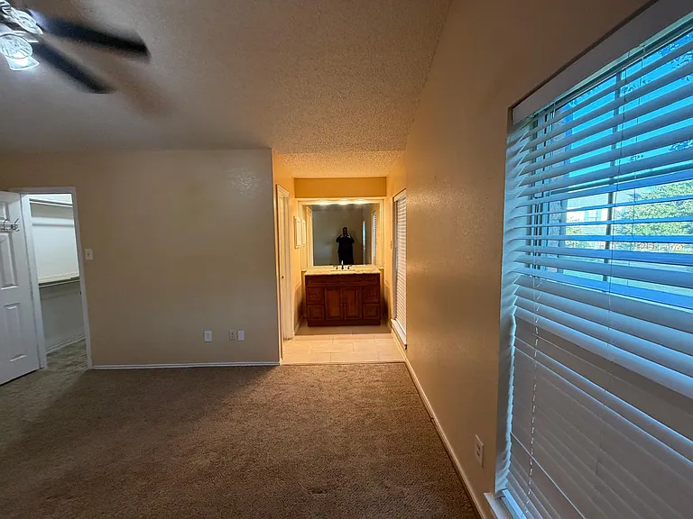 3901 Las Brisas Dr — Photo 44