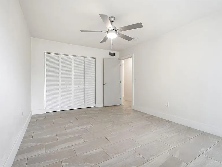 1747 Rodman St #302 — Photo 9