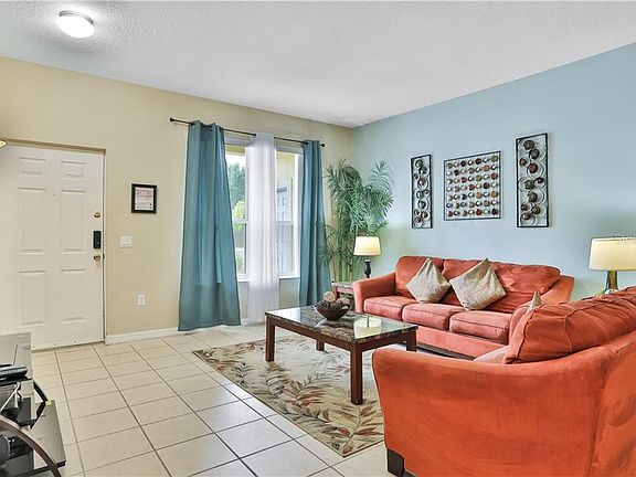 4th image of 3117 Sun Lake Ct APT A