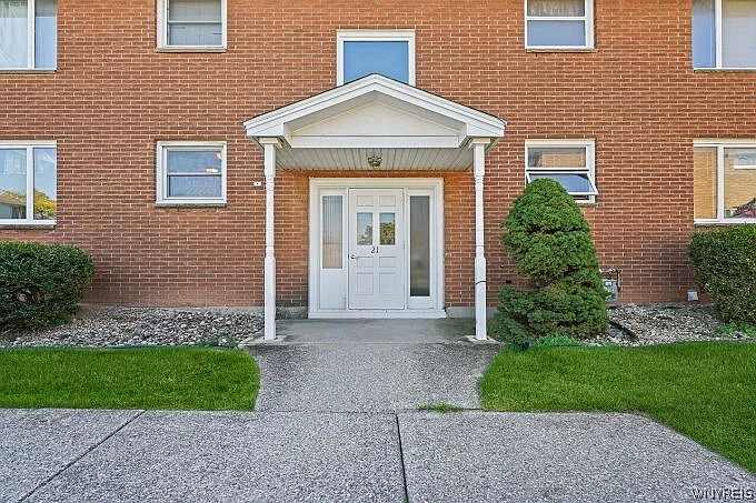 21 Joseph Dr