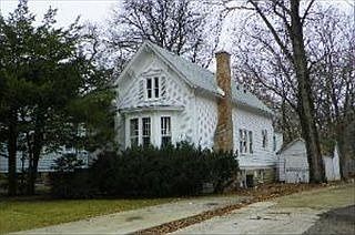 1st image of 9758 S Vanderpoel Ave