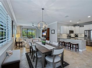 7626 Jacaranda Ln, Naples, FL 34114