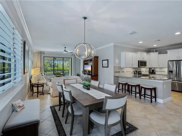7626 Jacaranda Ln, Naples, FL 34114