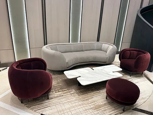 Rented by R New York | media 37